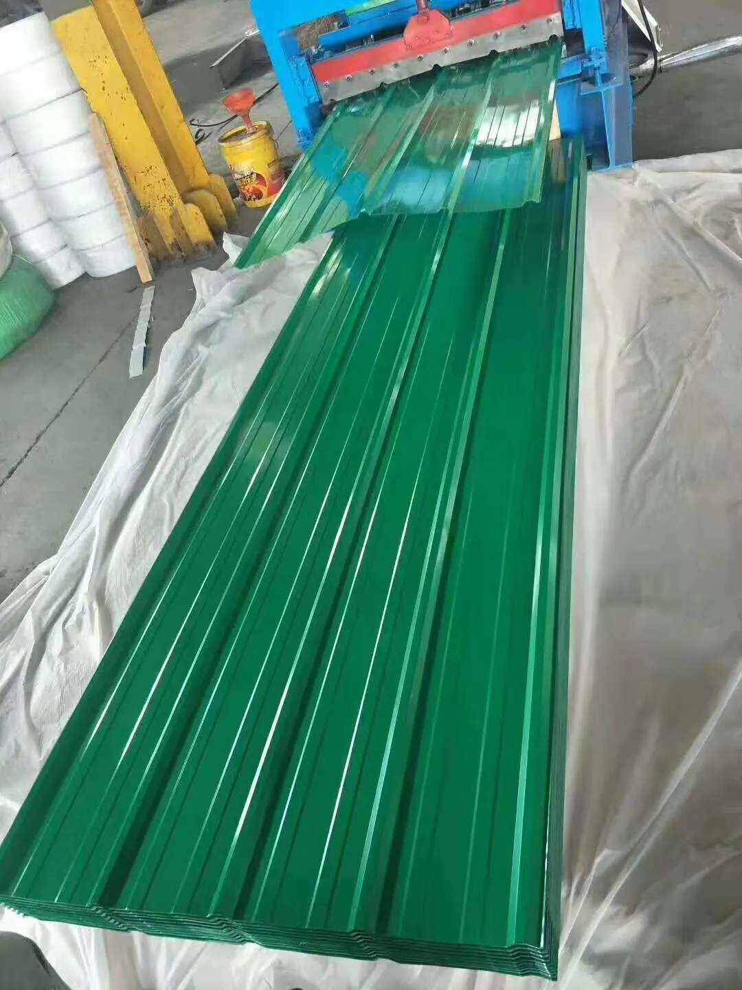 Black Corrugated Metal Roof Sheet Coated Metal