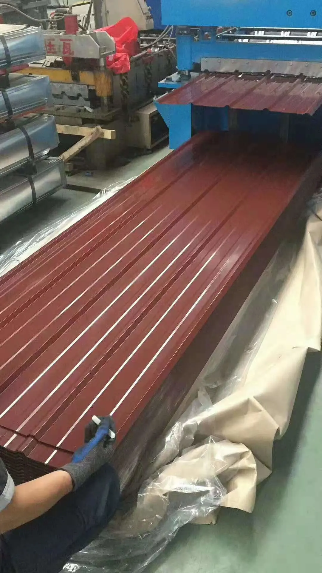 Black Corrugated Metal Roof Sheet Coated Metal
