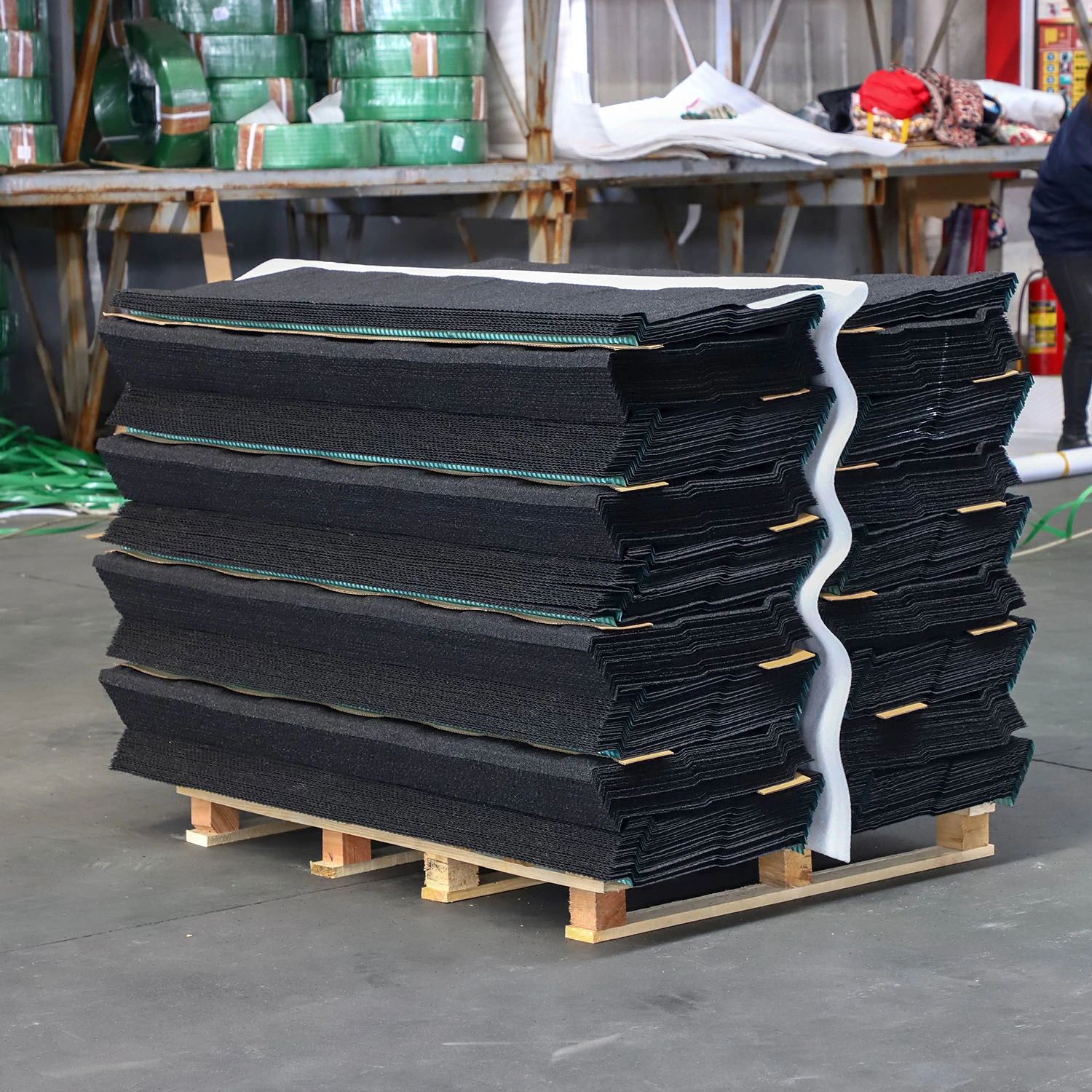 Building Materials Corrugated Roof Stone Coated Roof Tiles from Ghana