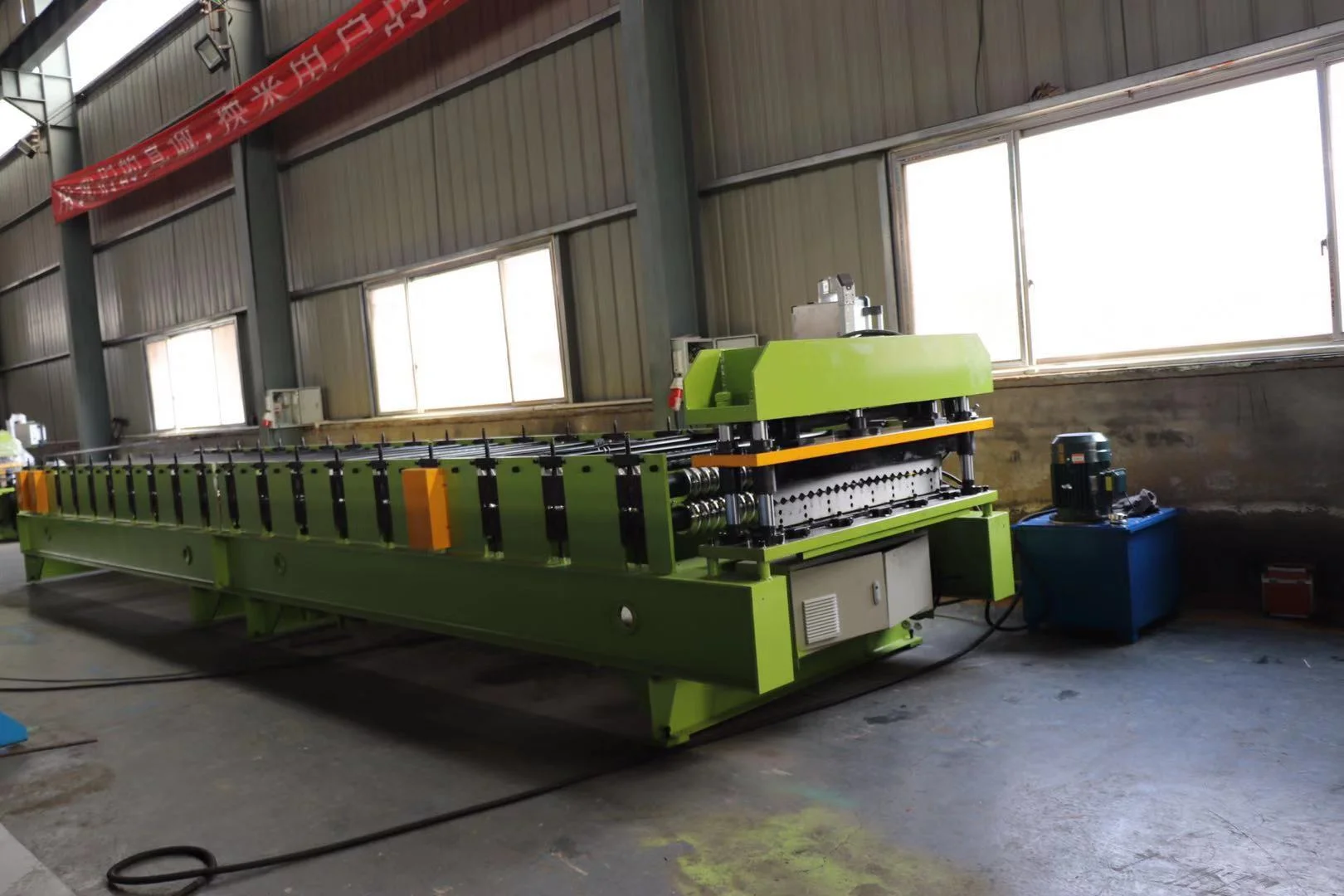 Roof Galvanized Aluminum Corrugated Metal Corrugated Roof Sheet Machine