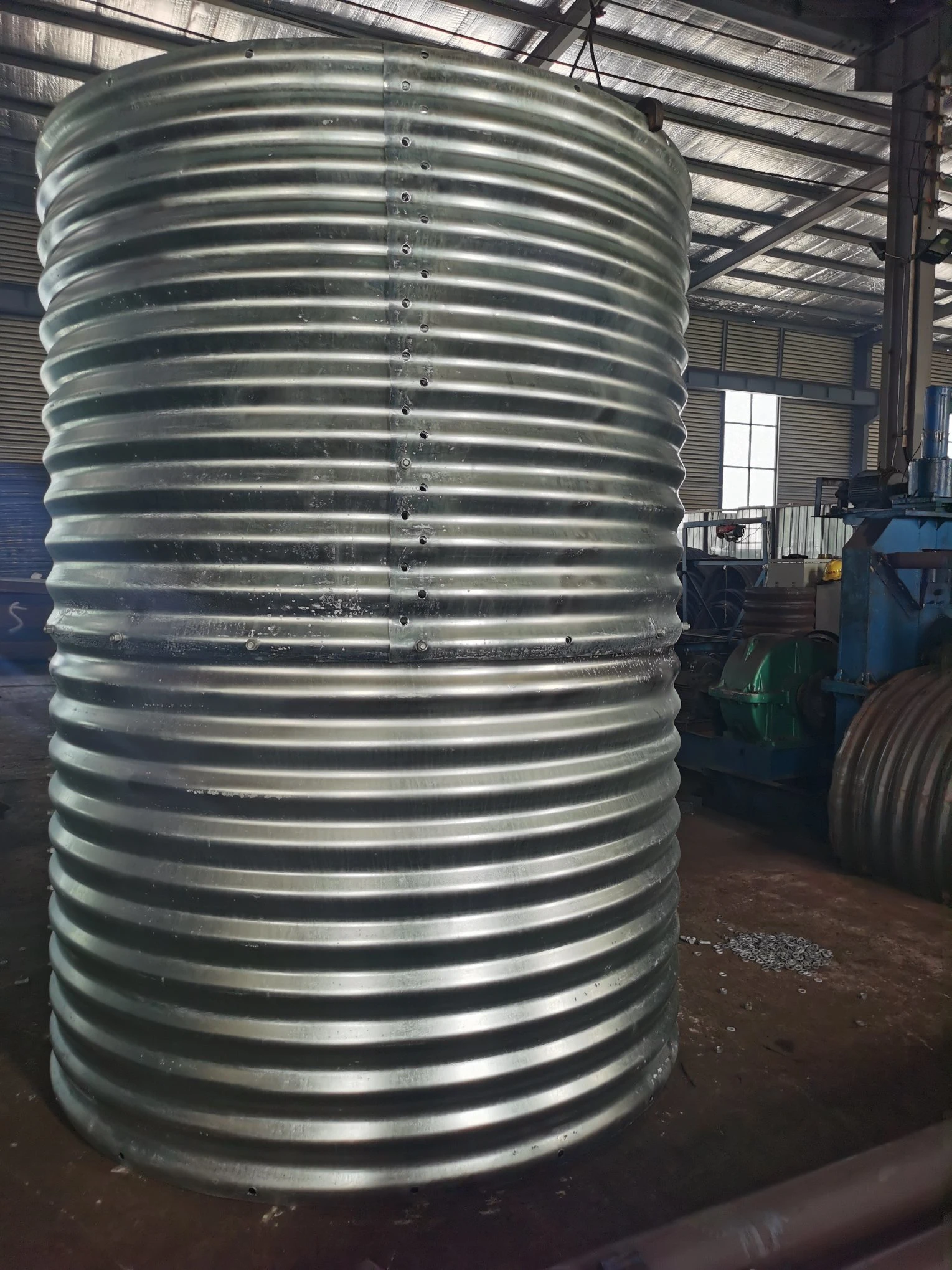 Arched corrugated galvanized culvert pipe for bridge construction